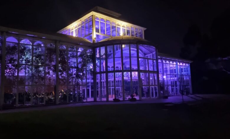 Jardim Botânico de Sorocaba ganhou nova iluminação em alusão ao Novembro Roxo