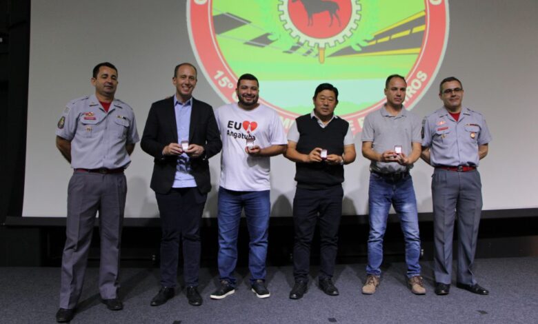 Prefeitura de Sorocaba participou de homenagem nas comemorações dos 60 anos do Corpo de Bombeiros na cidadePrefeitura de Sorocaba participou de homenagem nas comemorações dos 60 anos do Corpo de Bombeiros na cidade