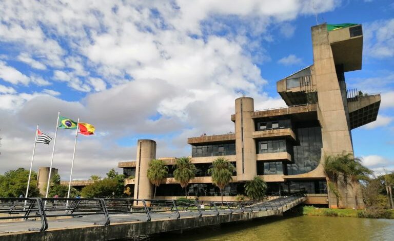 Rede municipal de saúde amplia leitos de atendimento à população
