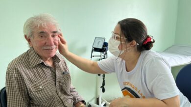 Ação de prevenção ao câncer de pele atende centenas de pessoas na Policlínica