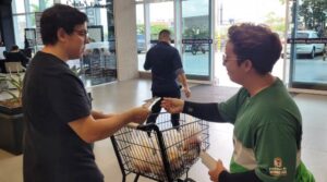 Prefeitura conscientiza motoristas sobre uso adequado das vagas preferenciais de estacionamento