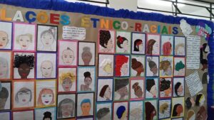 Escola da rede municipal realiza Feira Cultural com exposição de trabalhos dos alunos voltados a temas sociais