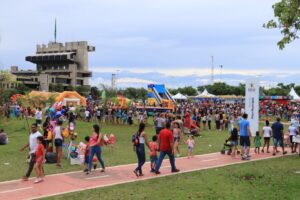 “Grande Festa de Natal” reúne mais de 50 mil pessoas no Paço Municipal, considerada a maior já realizada