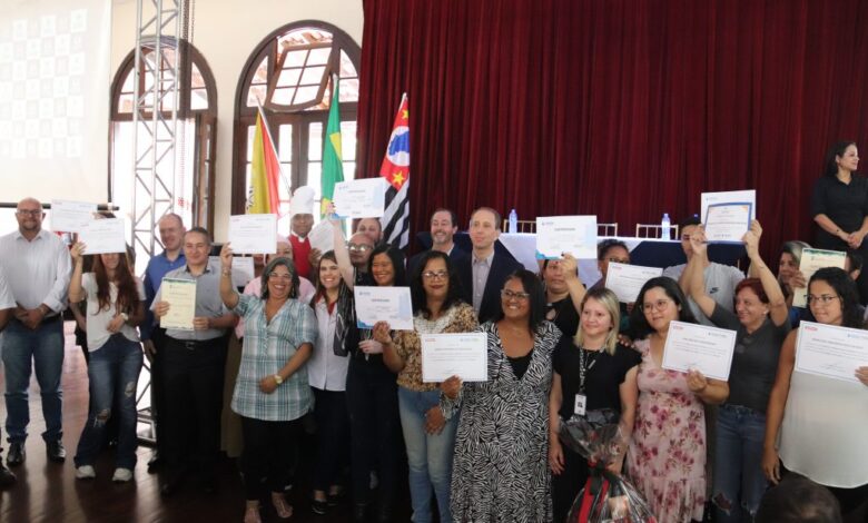 Uniten realizou Formatura de mais de 300 alunos de cursos profissionalizantes