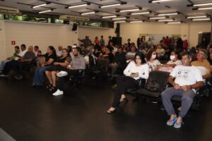 Prefeitura realiza 2ª entrega do selo “Feira Legal” a feirantes da cidade