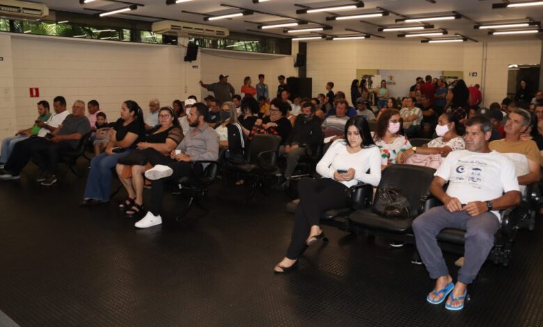 Prefeitura realiza 2ª entrega do selo “Feira Legal” a feirantes da cidade