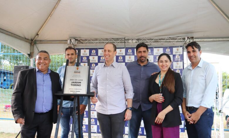 Prefeitura realiza entrega da nova área de lazer no Jardim Torino