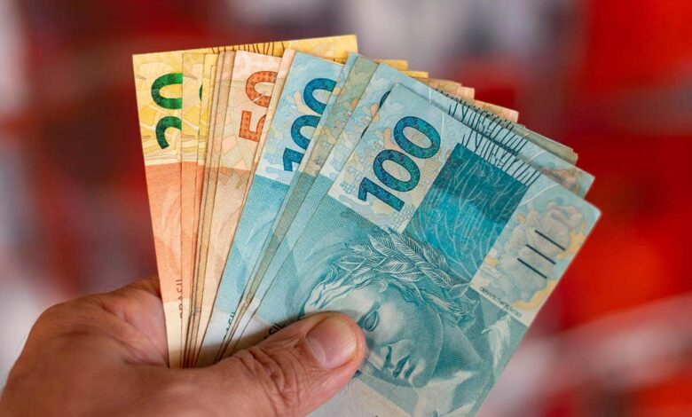 BOLSA FAMÍLIA HOJE (26/02): ação de última hora libera até r$900 por PIX nos dias 26,27,28 e 29 de fevereiro e brasileiros ficam alegres