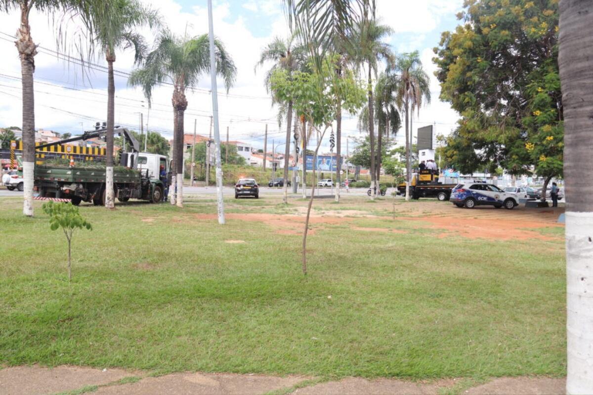 Praça da Bandeira é revitalizada e moradores da região comemoram