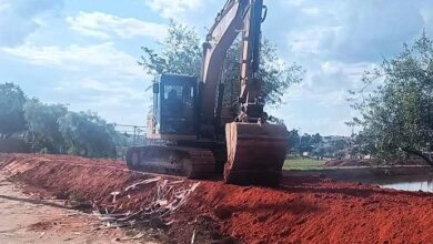 Muro de contenção é construído no Jardim Maria do Carmo em Sorocaba. (Foto: Saae/Sorocaba).