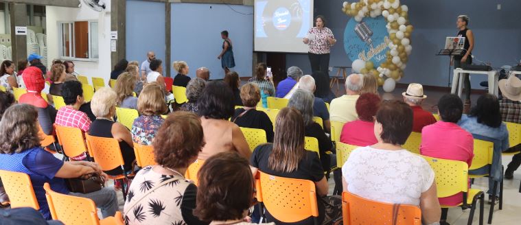 1º Karaokê Show reuniu centenas de pessoas em Sorocaba