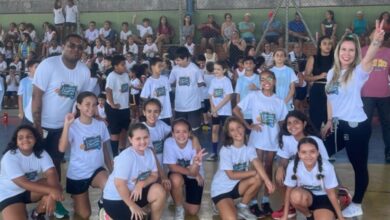 Evento em escola da rede municipal de ensino marca o retorno do Projeto “Eu Pratico Esporte Educacional Escolar”. (Foto: Sedu/Divulgação).