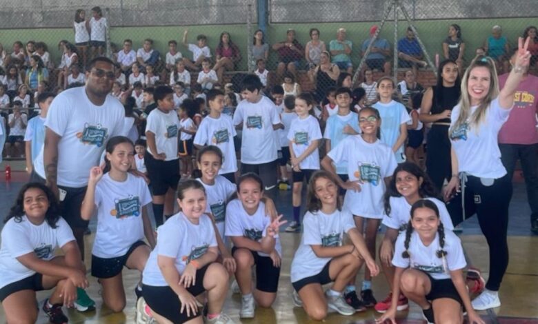 Evento em escola da rede municipal de ensino marca o retorno do Projeto “Eu Pratico Esporte Educacional Escolar”. (Foto: Sedu/Divulgação).