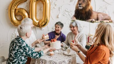 COMEMORAÇÃO entre idosos com 60, 70 e 80 anos: restituição do IR chegará ANTES do esperado