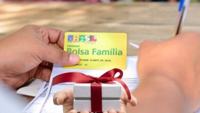 Bolsa Família com PRESENTÃO para NIS 4 e 7 hoje (24): NOTÍCIA EXCELENTE no mês 04