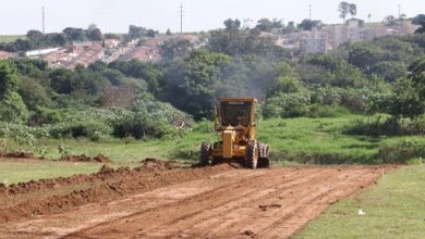 Jardim Sol Nascente começa a receber revitalização de campo de futebol na terça (16). (Foto: Michelle Alves)
