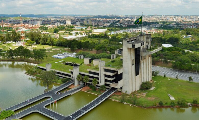 CPI que apuraria SUSPEITA DE ESQUEMA em contratos PÚBLICOS é arquivada em Sorocaba