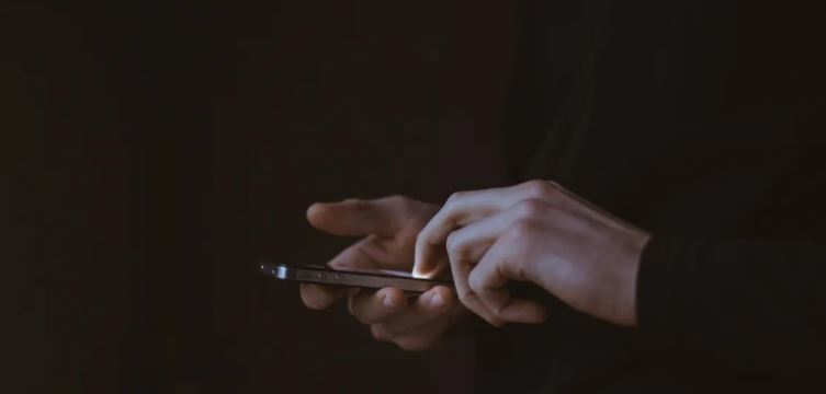 Pesquisa indica que 68% da população no estado SP faz compras online