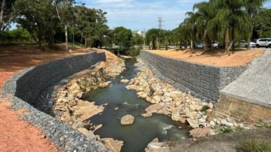 Muro de arrimo em córrego na Zona Sul de Sorocaba é finalizado nesta terça (02/04)