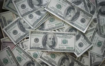 DINHEIRO NA CONTA: Clientes da CAIXA podem enviar até US$ 3 MIL!; Entenda como