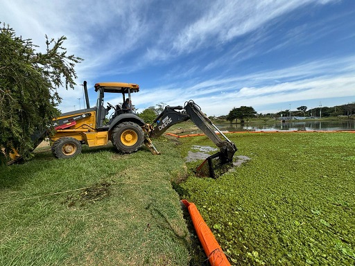MANUTENÇÃO DO SAAE: Autarquia realiza ação preventiva no lago do Parque das Águas. (Foto: Ivan Flores – Saae/Sorocaba)