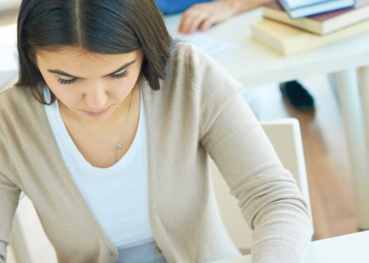 Mulheres representam mais de 60% DOS INSCRITOS em vestibular virtual