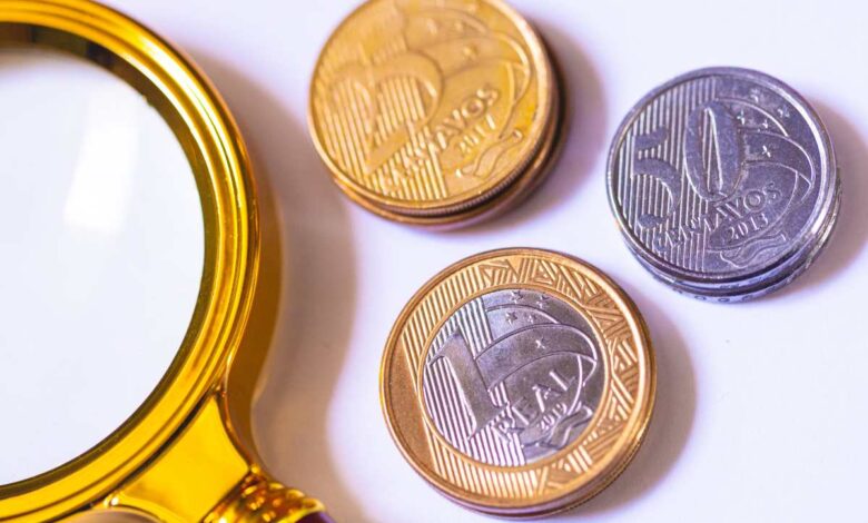 Moedas de troco de 25 centavos e 1 real valem mais de R$ 20 mil reais no PIX