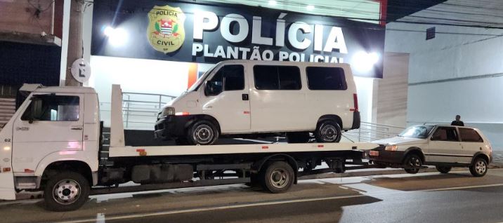 Micro-ônibus com MULTAS DE MAIS DE R$ 7 MIL é recolhido em Sorocaba