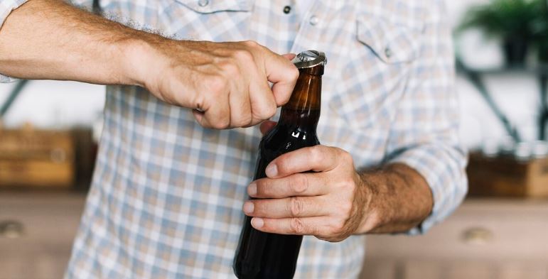 CONSUMO DE ÁLCOOL: Cerca de 18% dos brasileiros abusam de bebidas, aponta pesquisa