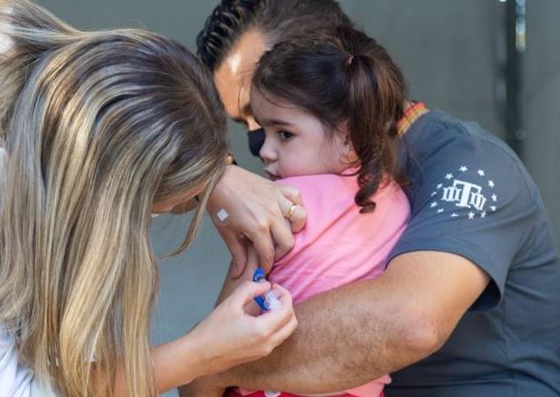 VACINAÇÃO: Secretaria de Saúde recomenda vacinar crianças durante férias de 2024