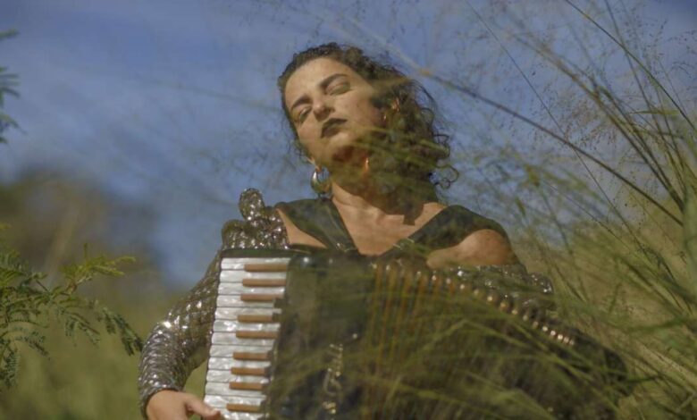 Lívia Mattos lança álbum VERVE em Sorocaba com show gratuito no Teatro Municipal